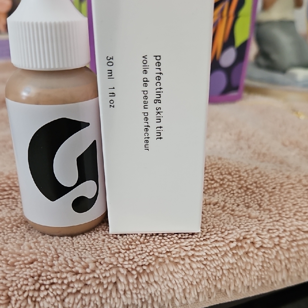 Glossier Perfecting Skin Tint - Cream